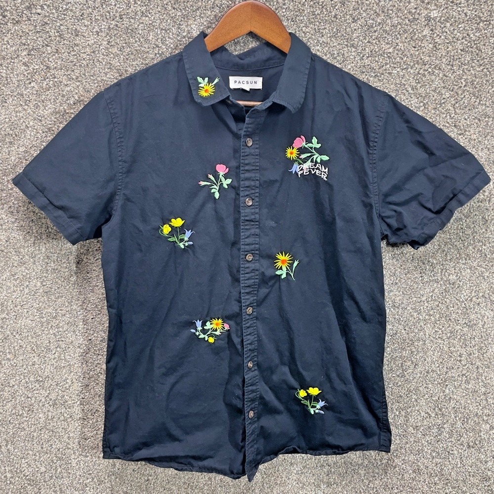 PacSun Button Up Shirt Mens Medium Black Floral Embroidered  Dream Fever Casual